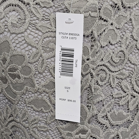 Tiana B. | Layered lace dress - NWT! - Picture 12 of 16